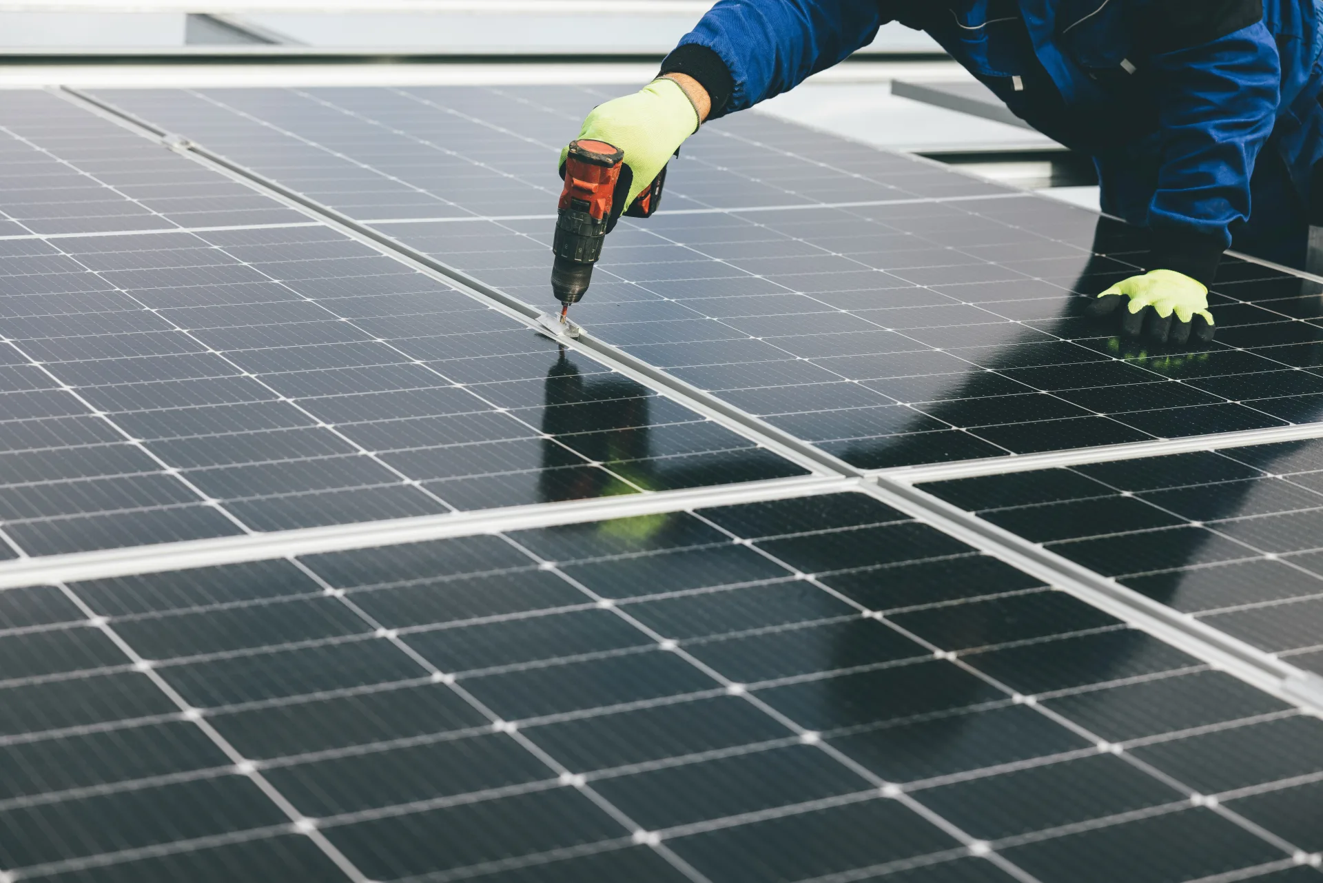 Maison équipée de panneaux solaires en Tunisie